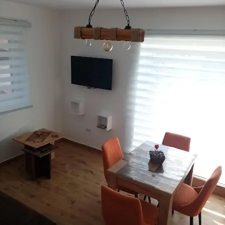 아파트 Iznad Oblaka A1